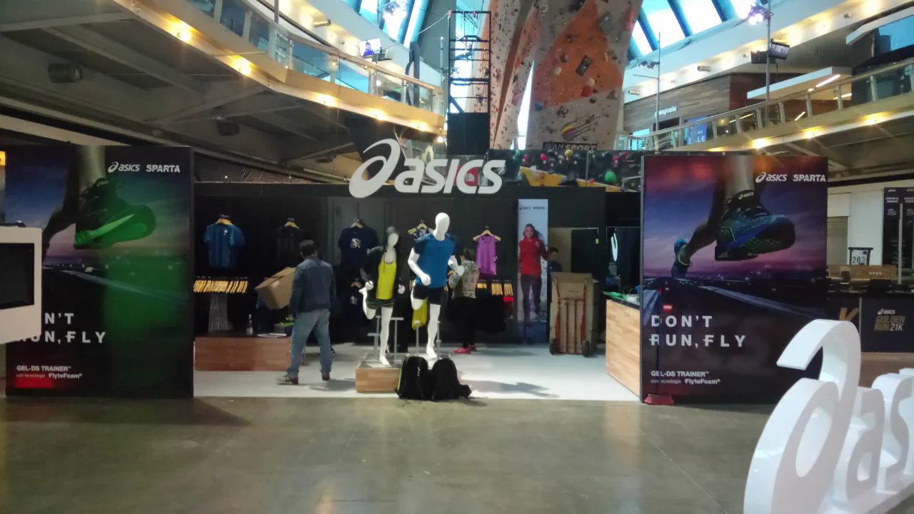 Meta Producciones ASICS Somos Faena